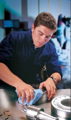 KILINE Heavy Duty Nonwoven Wipes High-Toughness Reusable Eco-Friendly Jumbo Roll Cleaning Cloth High Water Oil Absorbency